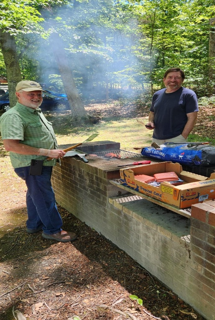 Anna Coves neighbors grilling at the annual meeting picnic on Lot 10